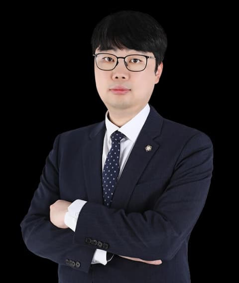 부천공중밀집장소추행변호사 undefined