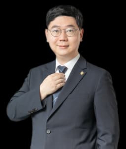 박성민